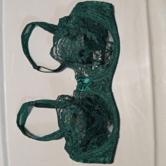 Victoria's Secret Other - ***NWT*** VINTAGE VICTORIA'S SECRET EMERALD GREEN LACE BRA SIZE 36C